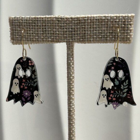 NEW Halloween Ghost Dangle Earrings Floral Design Lightweight Spooky Season - Picture 1 of 5